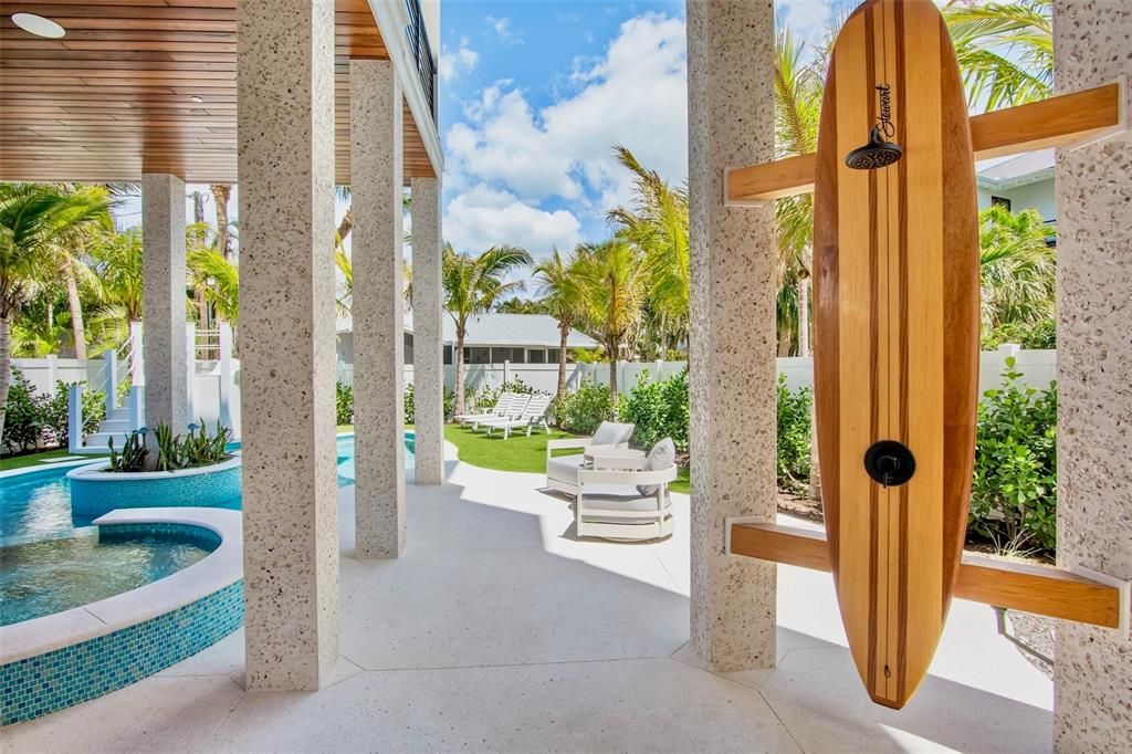 For Sale: $5,290,000 (8 beds, 8 baths, 4380 Square Feet)