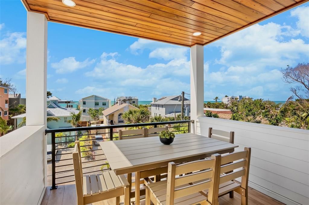 For Sale: $5,290,000 (8 beds, 8 baths, 4380 Square Feet)