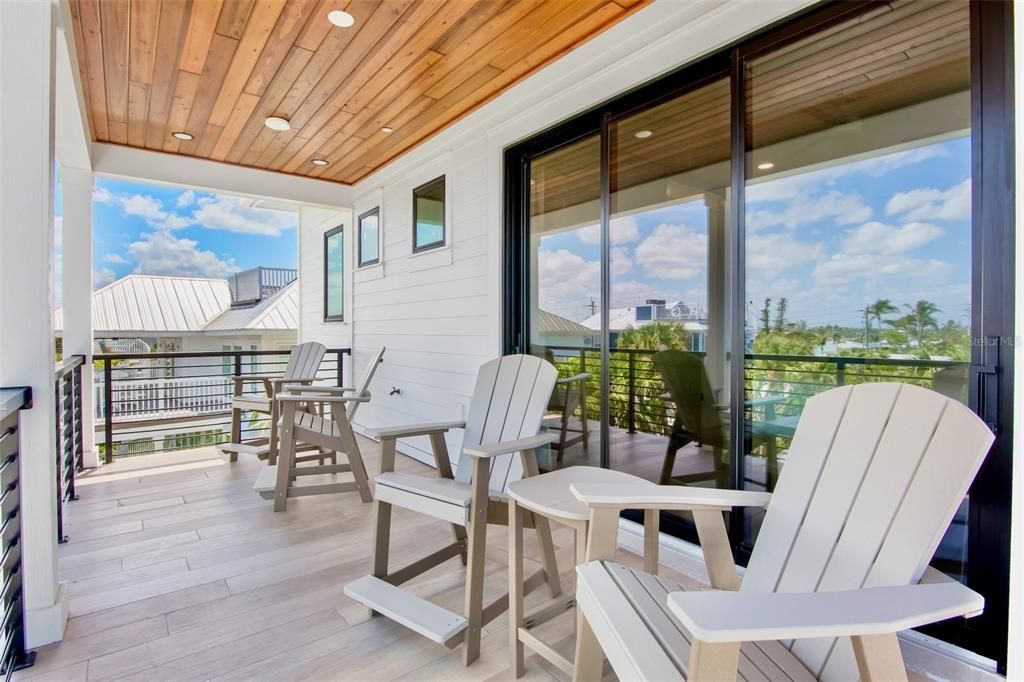 For Sale: $5,290,000 (8 beds, 8 baths, 4380 Square Feet)