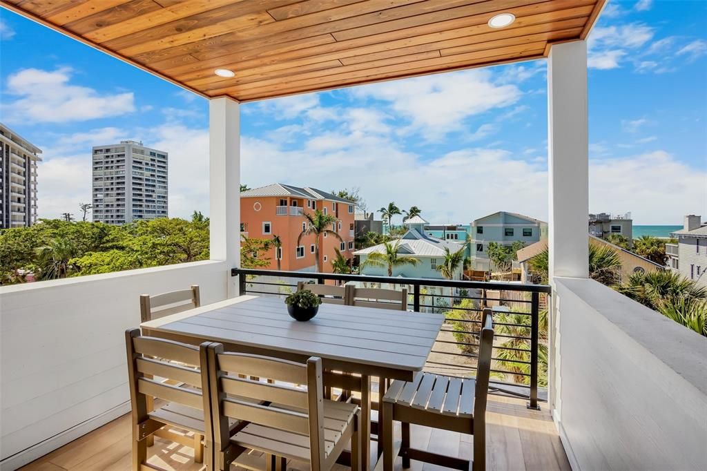 For Sale: $5,290,000 (8 beds, 8 baths, 4380 Square Feet)