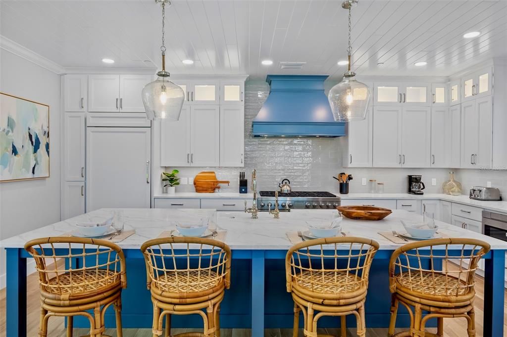 For Sale: $5,290,000 (8 beds, 8 baths, 4380 Square Feet)