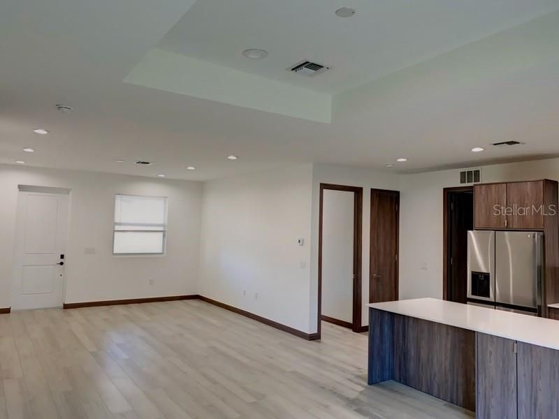 出租: $1,975 (3 贝兹, 2 浴室, 1496 平方英尺)