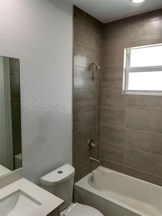 出租: $1,975 (3 贝兹, 2 浴室, 1496 平方英尺)