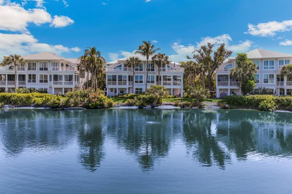 待售: $2,895,000 (3 贝兹, 3 浴室, 2035 平方英尺)