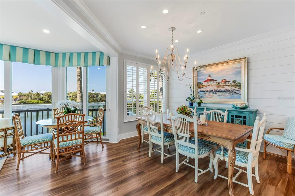 待售: $2,895,000 (3 贝兹, 3 浴室, 2035 平方英尺)