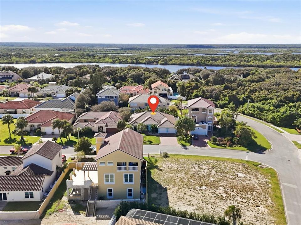 En Venta: $700,000 (5 camas, 3 baños, 2090 Pies cuadrados)