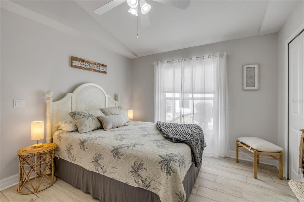 En Venta: $700,000 (5 camas, 3 baños, 2090 Pies cuadrados)