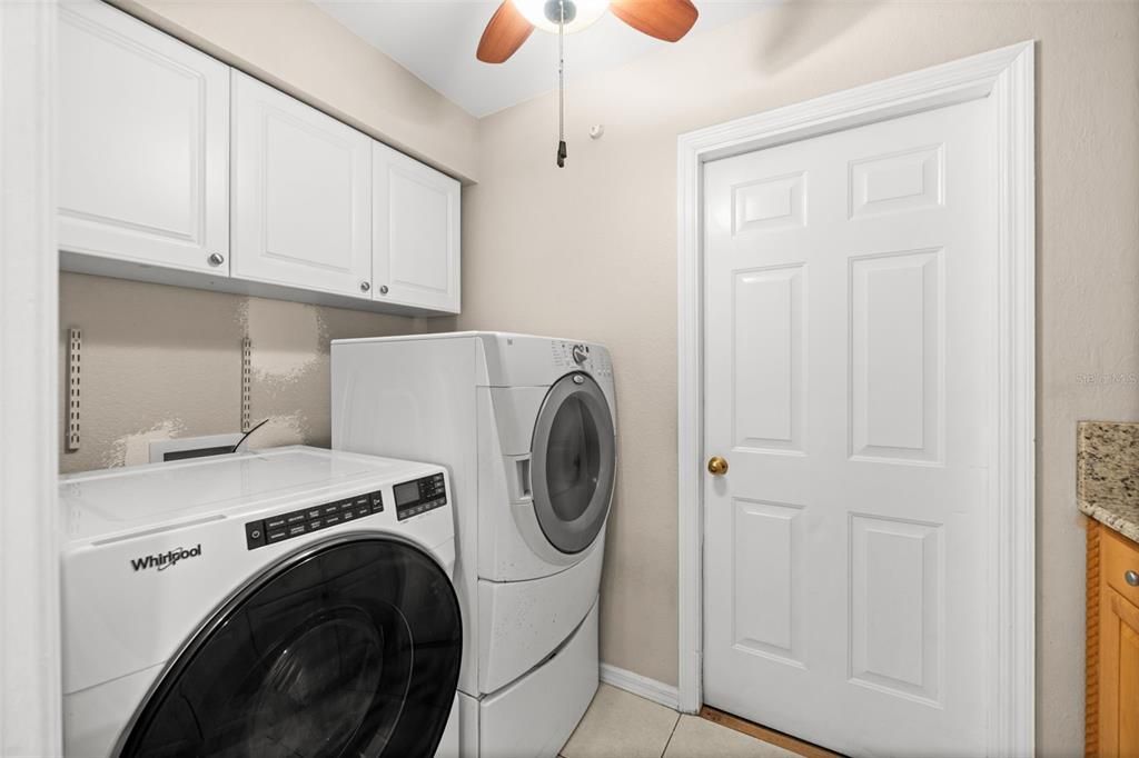 Activo con contrato: $375,000 (3 camas, 2 baños, 1628 Pies cuadrados)