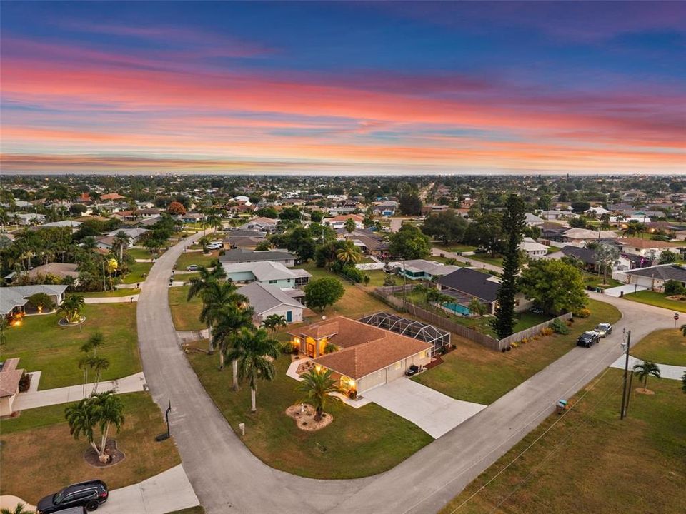 Activo con contrato: $375,000 (3 camas, 2 baños, 1628 Pies cuadrados)