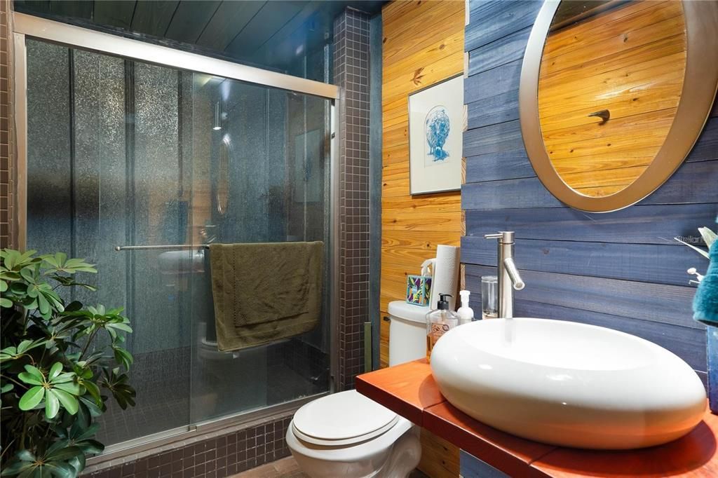 For Sale: $849,000 (5 beds, 4 baths, 2660 Square Feet)