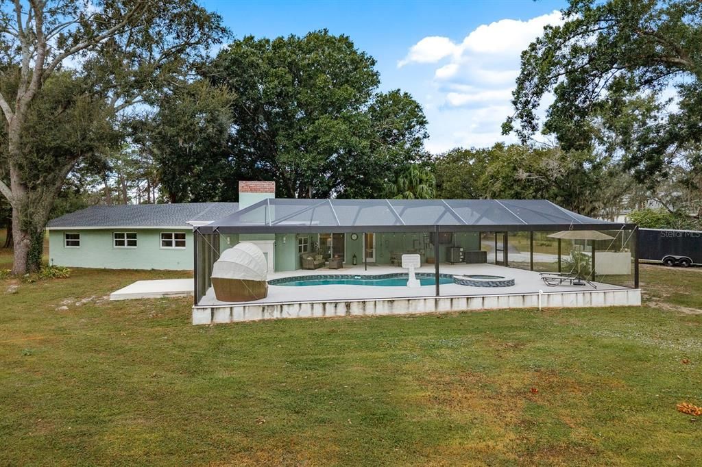 En Venta: $875,000 (4 camas, 2 baños, 2690 Pies cuadrados)