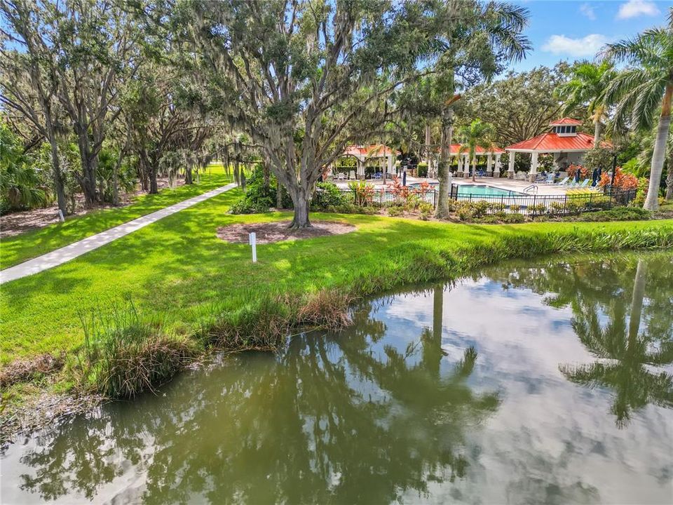 Под контрактом: $465,000 (3 спален, 2 ванн, 2226 Квадратных фут)