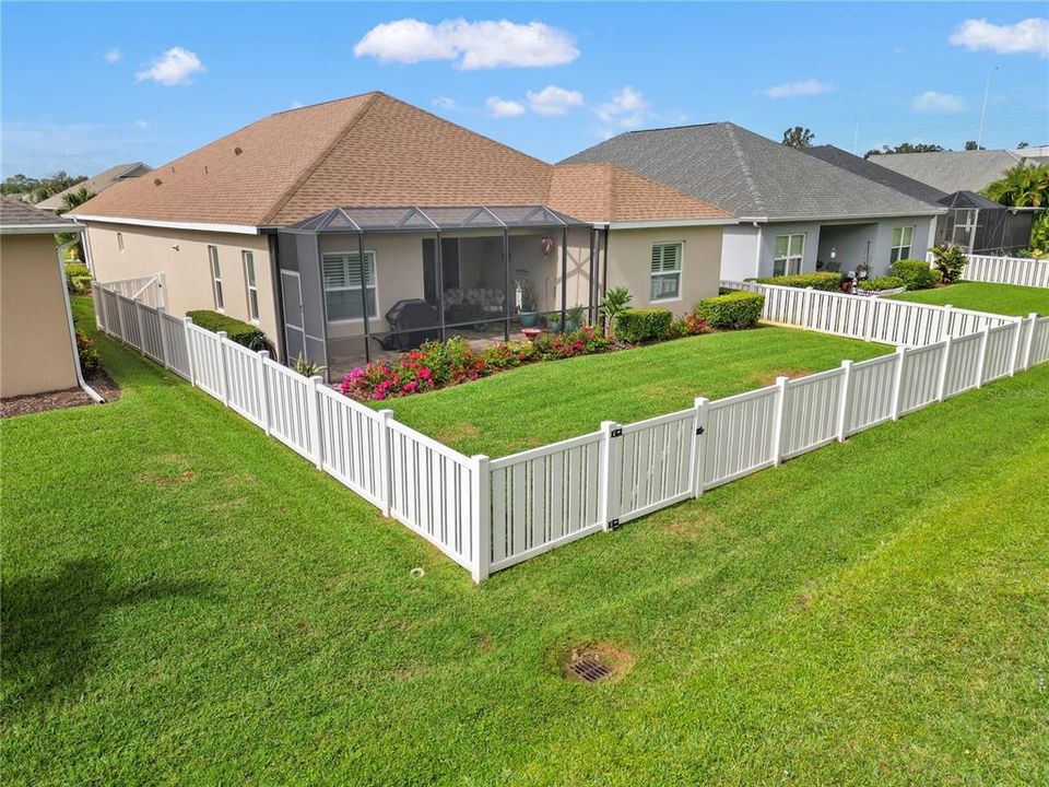 Под контрактом: $465,000 (3 спален, 2 ванн, 2226 Квадратных фут)