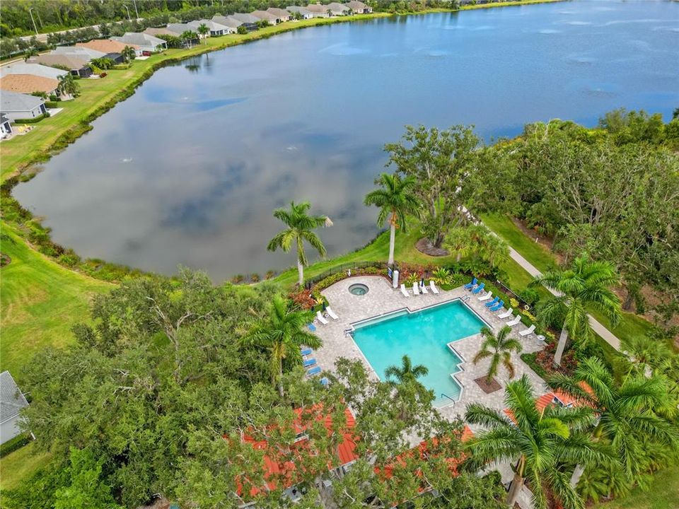 Под контрактом: $465,000 (3 спален, 2 ванн, 2226 Квадратных фут)