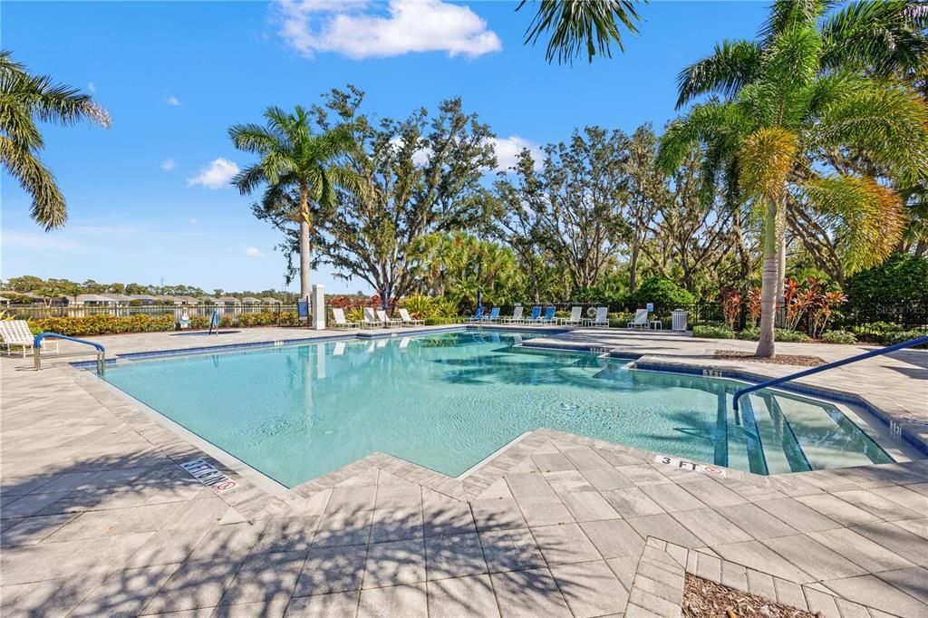 Под контрактом: $465,000 (3 спален, 2 ванн, 2226 Квадратных фут)