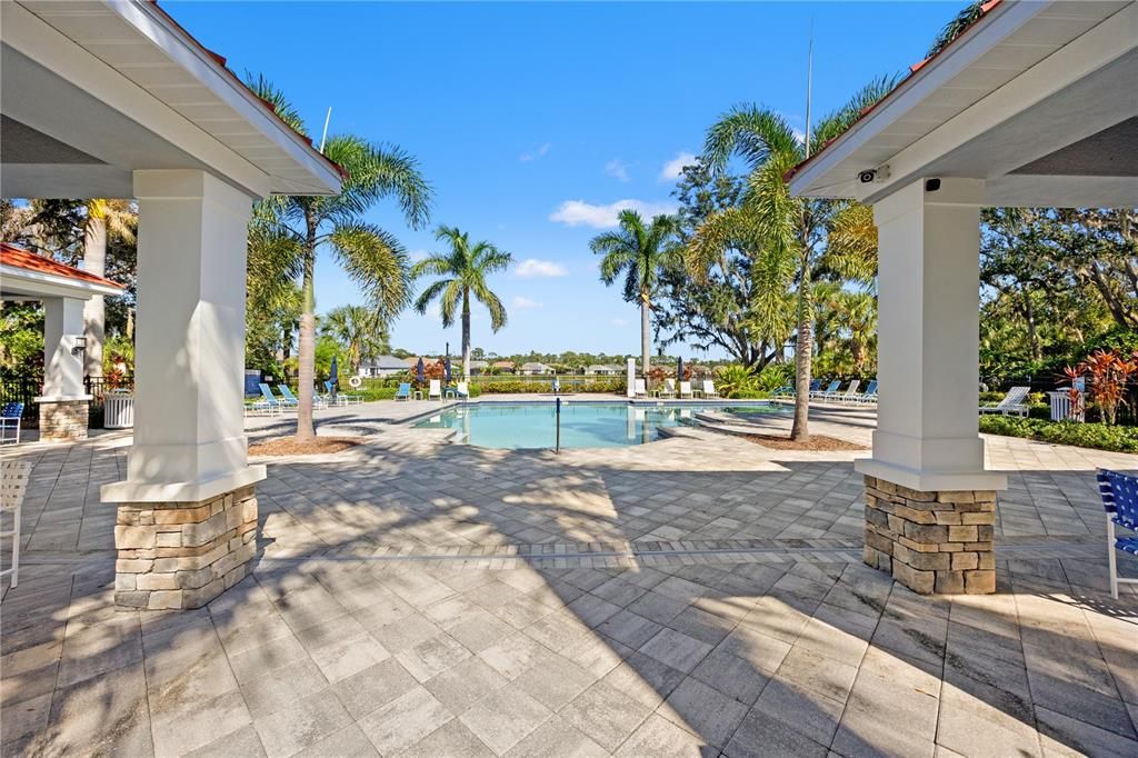 Под контрактом: $465,000 (3 спален, 2 ванн, 2226 Квадратных фут)