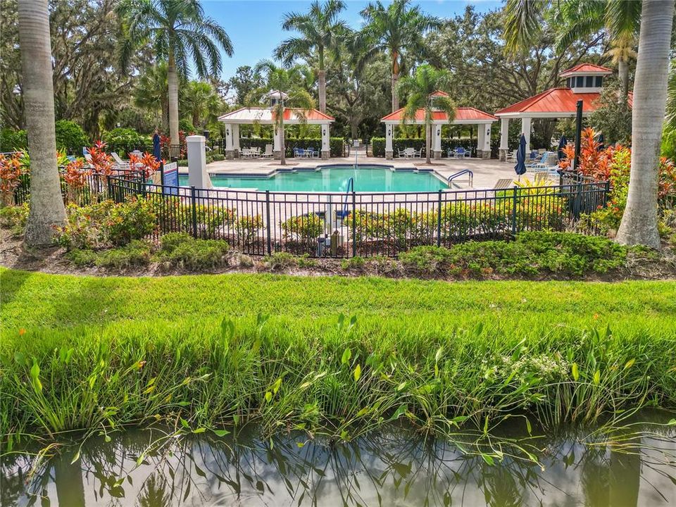 Под контрактом: $465,000 (3 спален, 2 ванн, 2226 Квадратных фут)