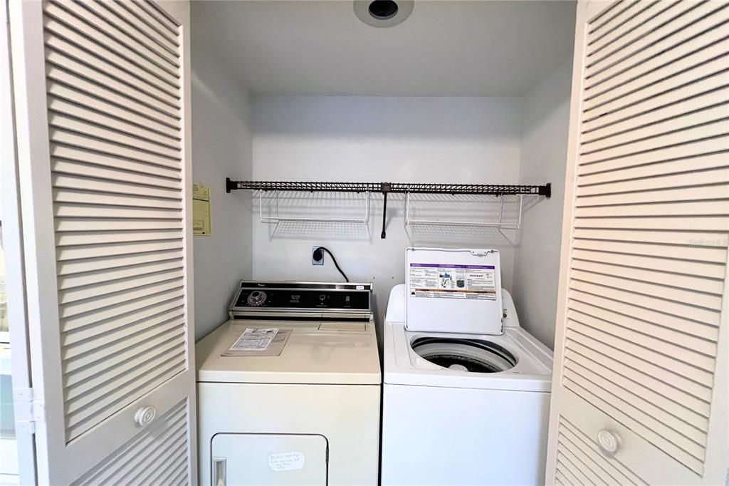 En Venta: $245,000 (2 camas, 2 baños, 1040 Pies cuadrados)