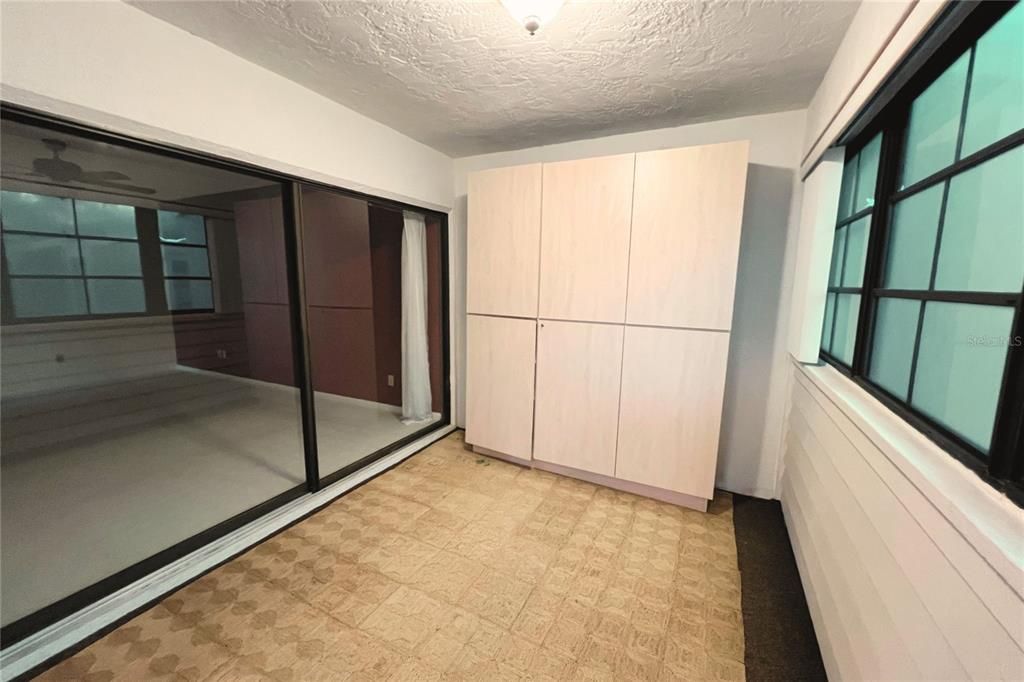 En Venta: $245,000 (2 camas, 2 baños, 1040 Pies cuadrados)