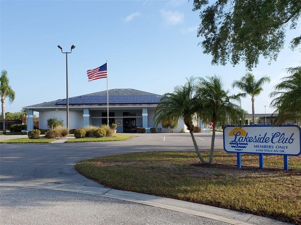 待售: $285,900 (2 贝兹, 2 浴室, 1751 平方英尺)