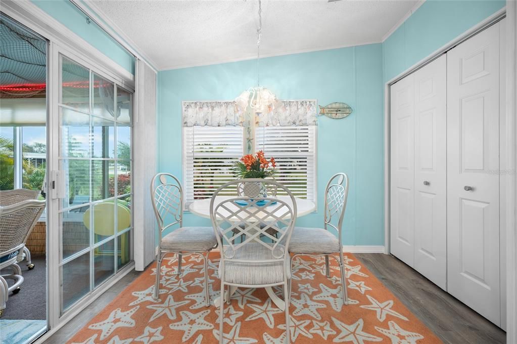 待售: $285,900 (2 贝兹, 2 浴室, 1751 平方英尺)