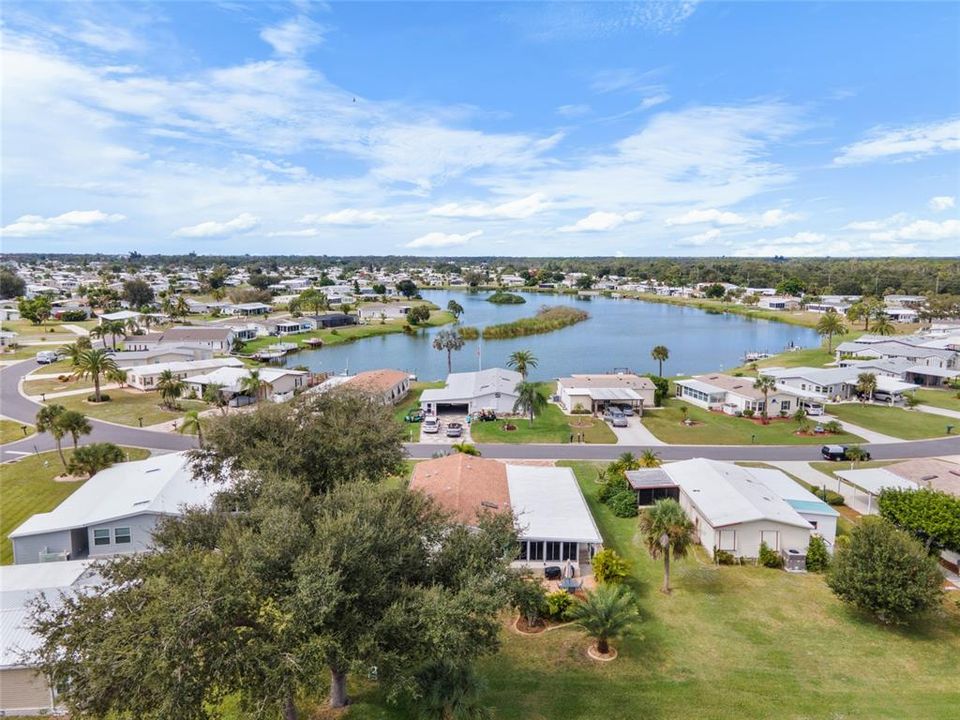 待售: $285,900 (2 贝兹, 2 浴室, 1751 平方英尺)