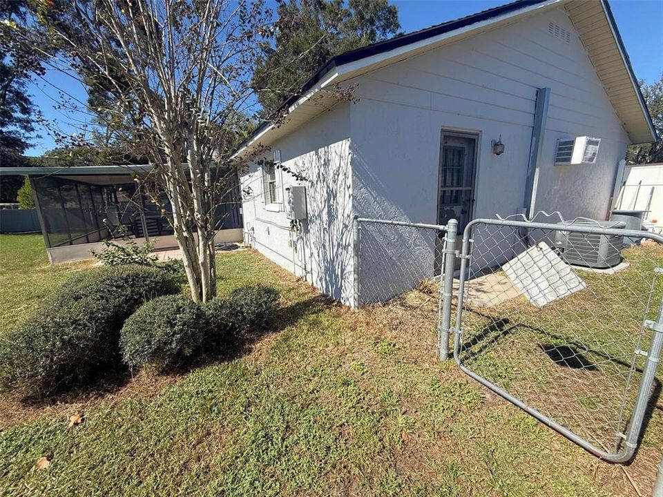 Activo con contrato: $249,500 (3 camas, 2 baños, 1372 Pies cuadrados)