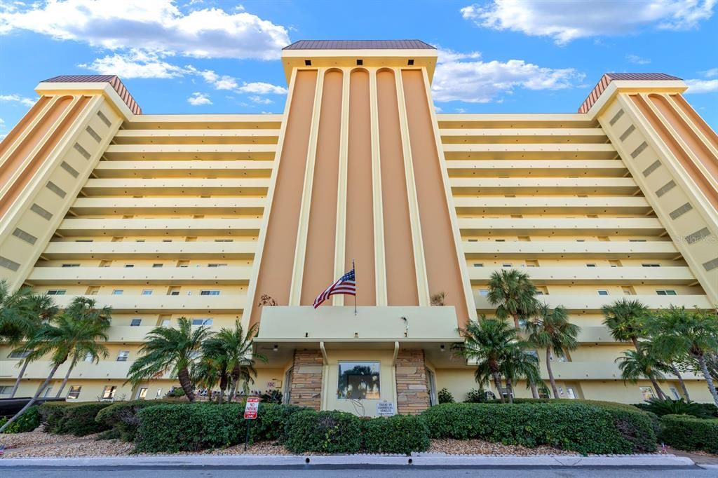 待售: $174,990 (1 贝兹, 1 浴室, 530 平方英尺)