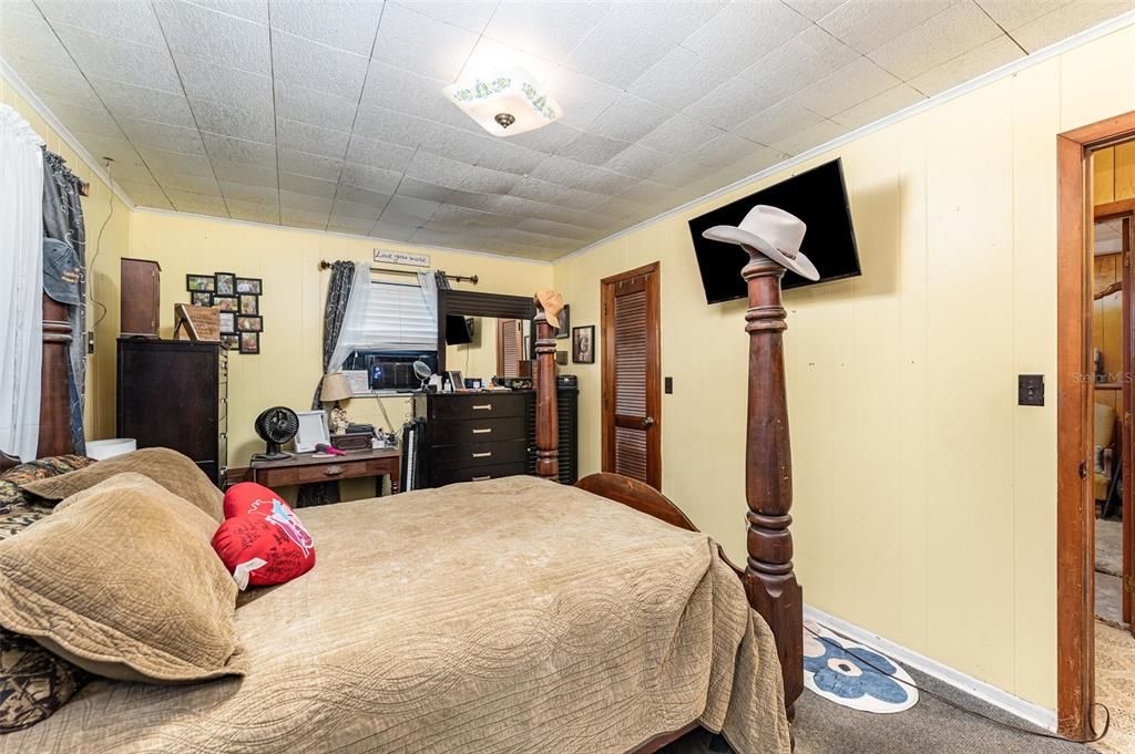 For Sale: $365,000 (2 beds, 2 baths, 1248 Square Feet)