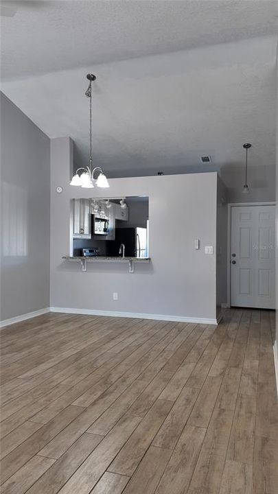 For Rent: $1,750 (2 beds, 2 baths, 954 Square Feet)