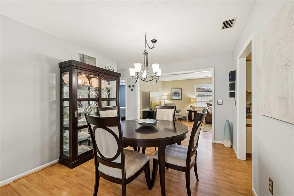 Active With Contract: $500,000 (3 beds, 2 baths, 1678 Square Feet)