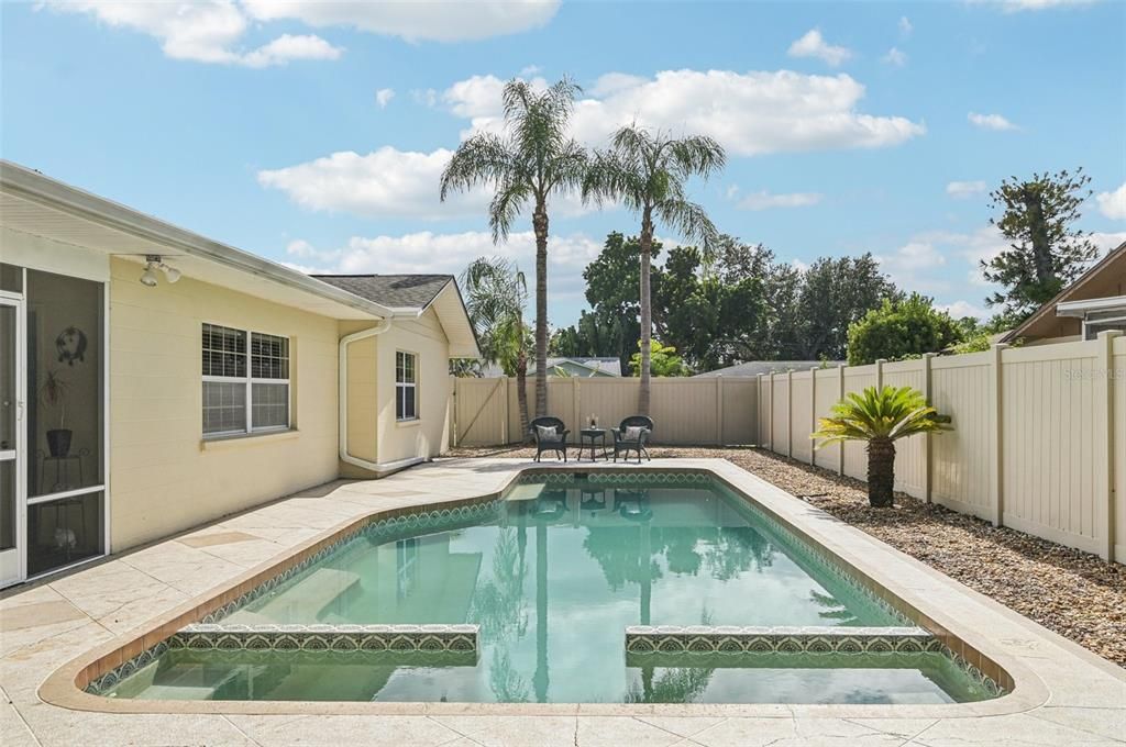 Active With Contract: $500,000 (3 beds, 2 baths, 1678 Square Feet)