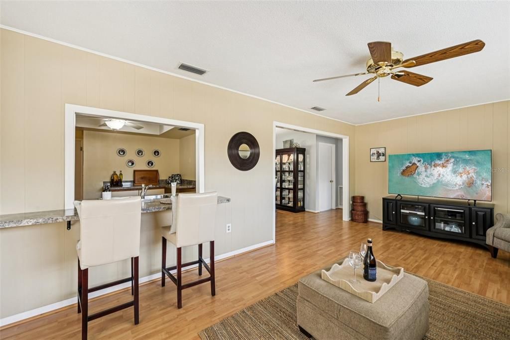 Active With Contract: $500,000 (3 beds, 2 baths, 1678 Square Feet)