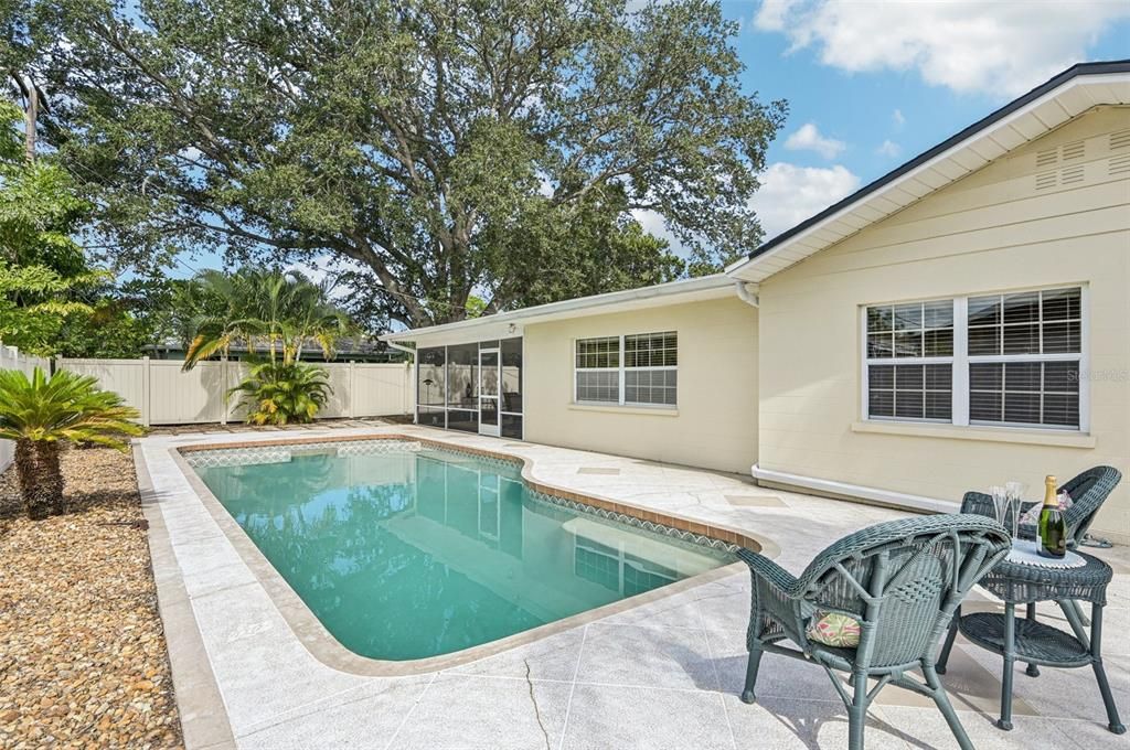 Active With Contract: $500,000 (3 beds, 2 baths, 1678 Square Feet)