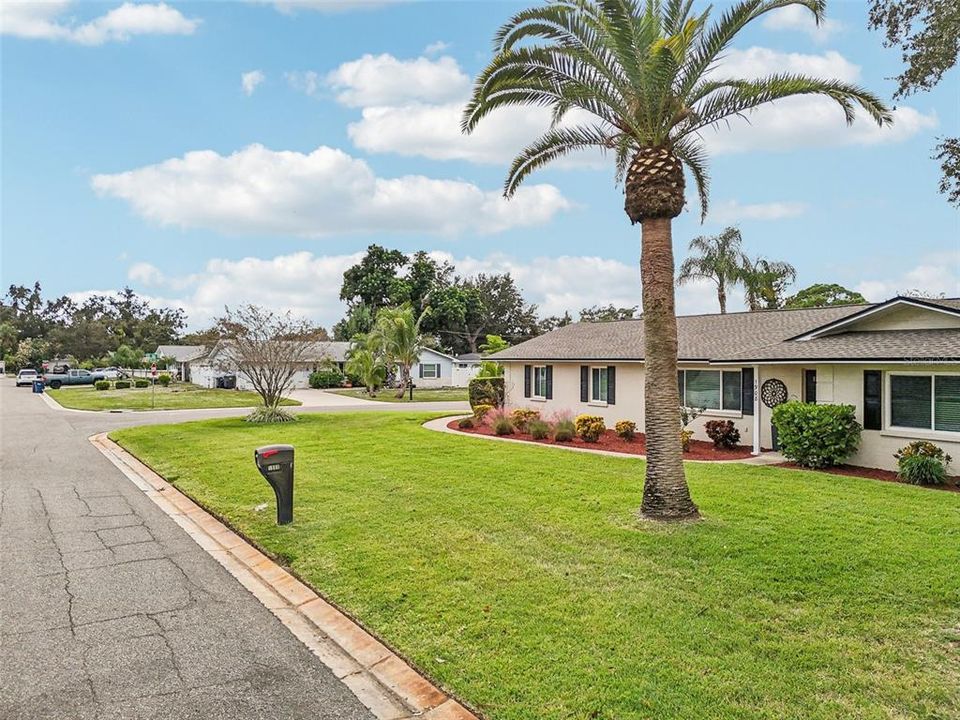 Active With Contract: $500,000 (3 beds, 2 baths, 1678 Square Feet)