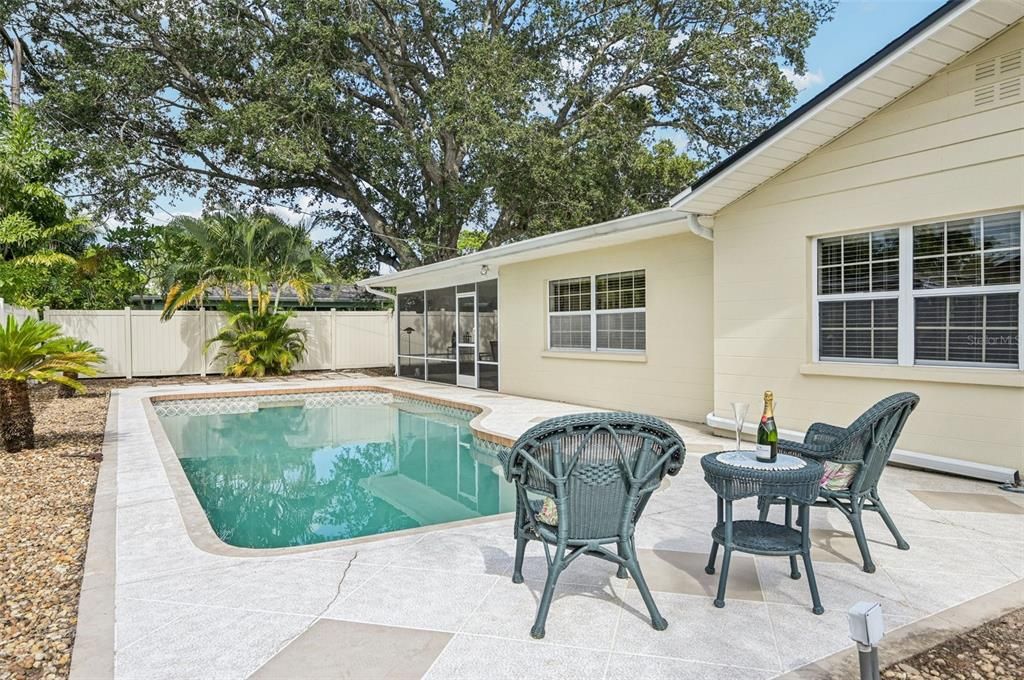 Active With Contract: $500,000 (3 beds, 2 baths, 1678 Square Feet)