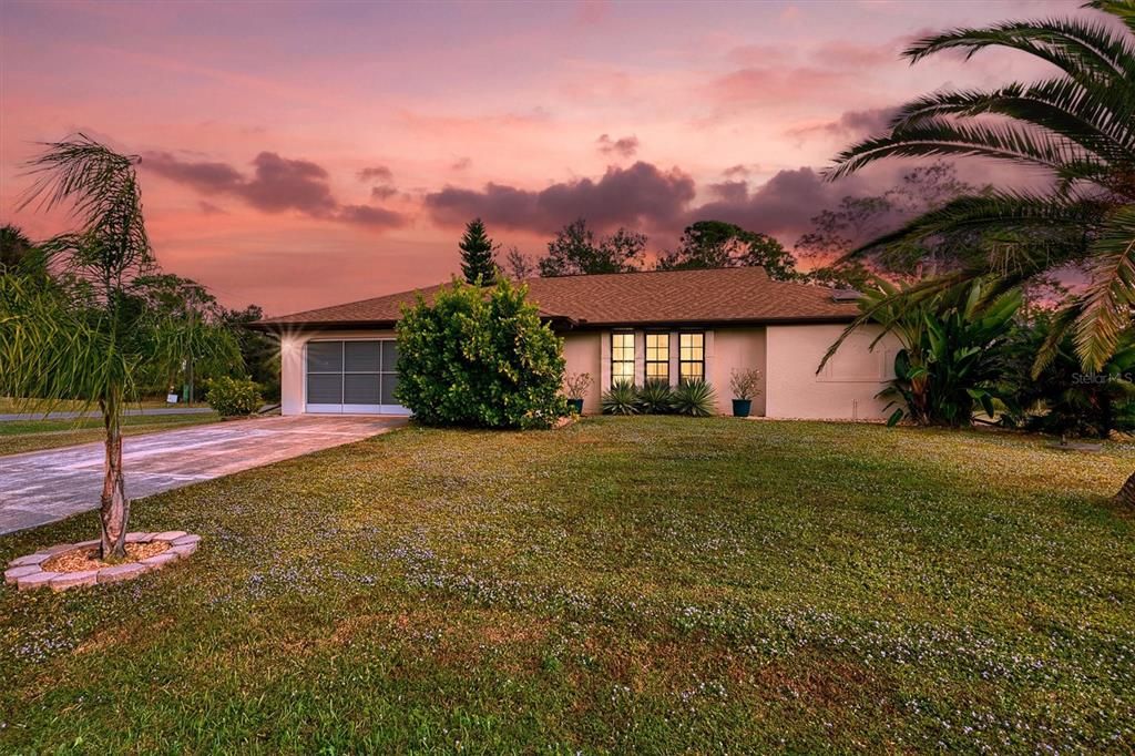 Под контрактом: $209,000 (2 спален, 2 ванн, 1330 Квадратных фут)