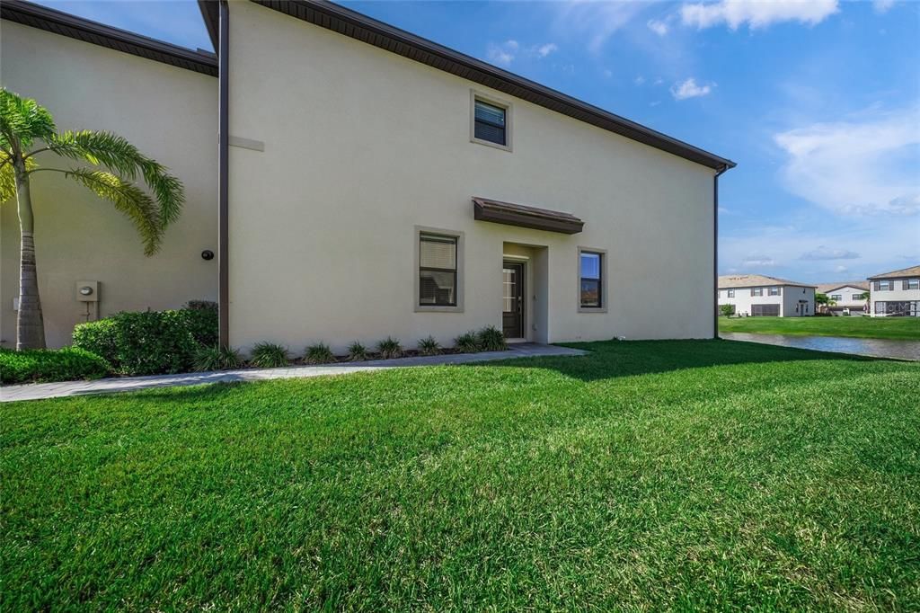 Activo con contrato: $344,000 (3 camas, 2 baños, 1887 Pies cuadrados)