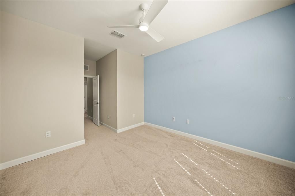 Activo con contrato: $344,000 (3 camas, 2 baños, 1887 Pies cuadrados)