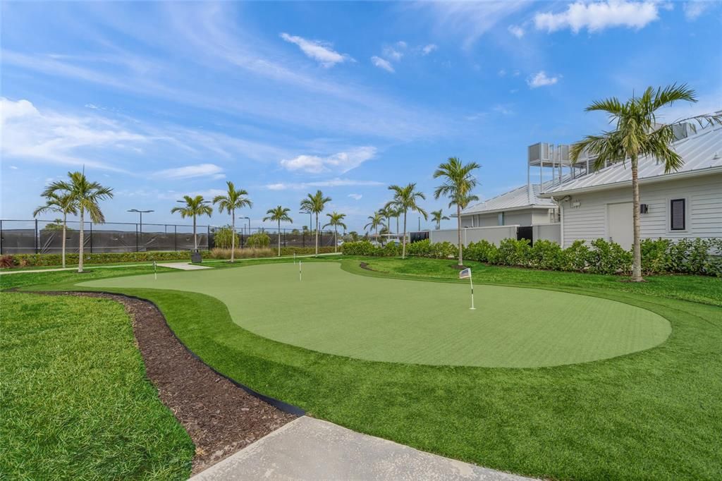 Activo con contrato: $344,000 (3 camas, 2 baños, 1887 Pies cuadrados)