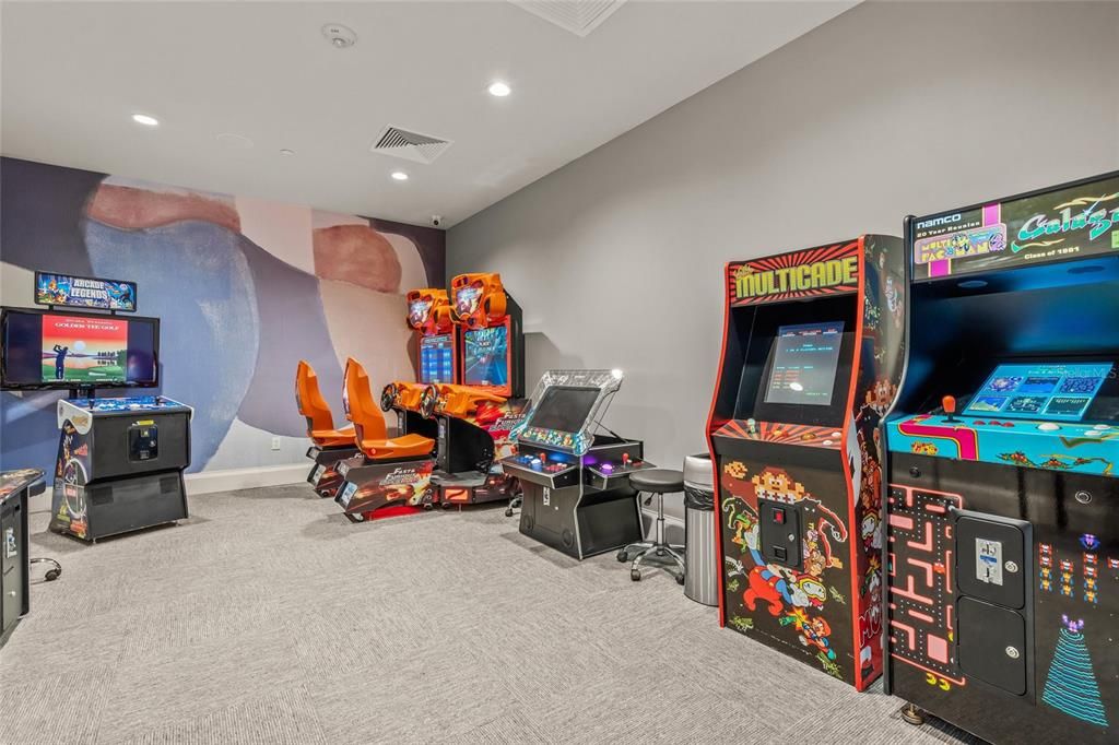 Activo con contrato: $344,000 (3 camas, 2 baños, 1887 Pies cuadrados)