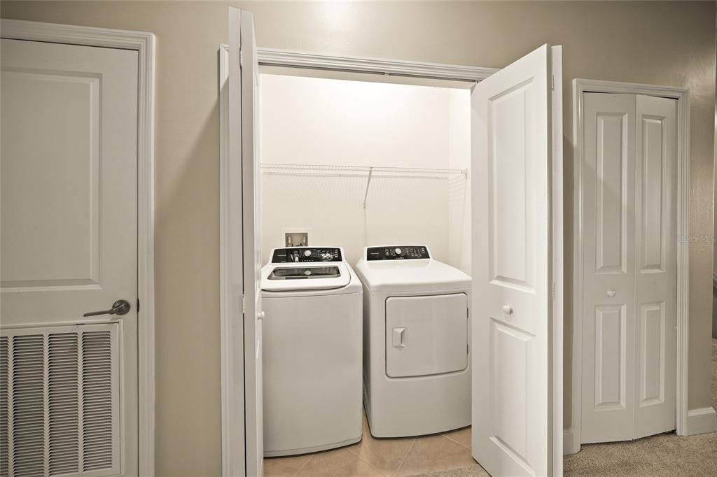 Activo con contrato: $344,000 (3 camas, 2 baños, 1887 Pies cuadrados)