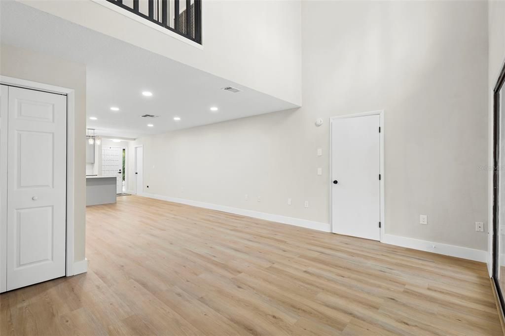 For Rent: $2,300 (2 beds, 2 baths, 1820 Square Feet)