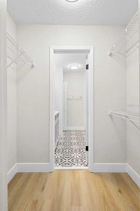 For Rent: $2,300 (2 beds, 2 baths, 1820 Square Feet)