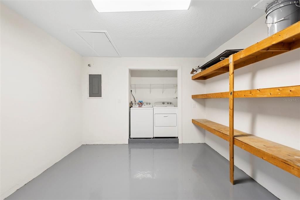 For Rent: $2,300 (2 beds, 2 baths, 1820 Square Feet)