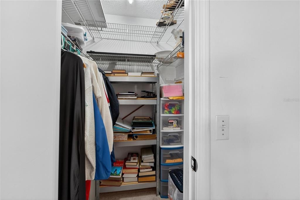 Active With Contract: $350,000 (3 beds, 2 baths, 1149 Square Feet)