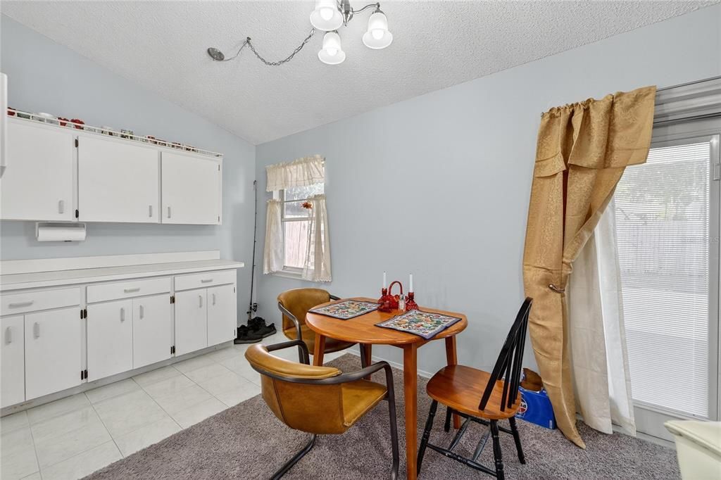 Active With Contract: $350,000 (3 beds, 2 baths, 1149 Square Feet)