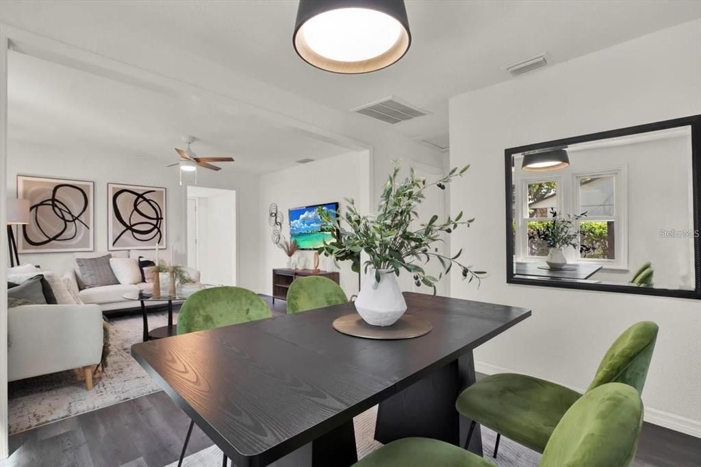 For Rent: $2,149 (2 beds, 1 baths, 775 Square Feet)