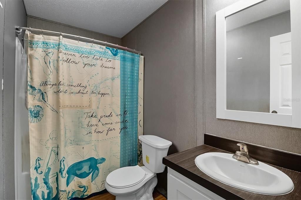 For Sale: $219,900 (3 beds, 2 baths, 1456 Square Feet)