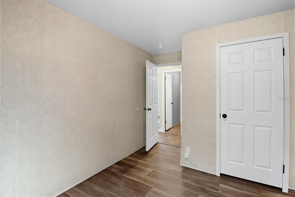 For Sale: $219,900 (3 beds, 2 baths, 1456 Square Feet)